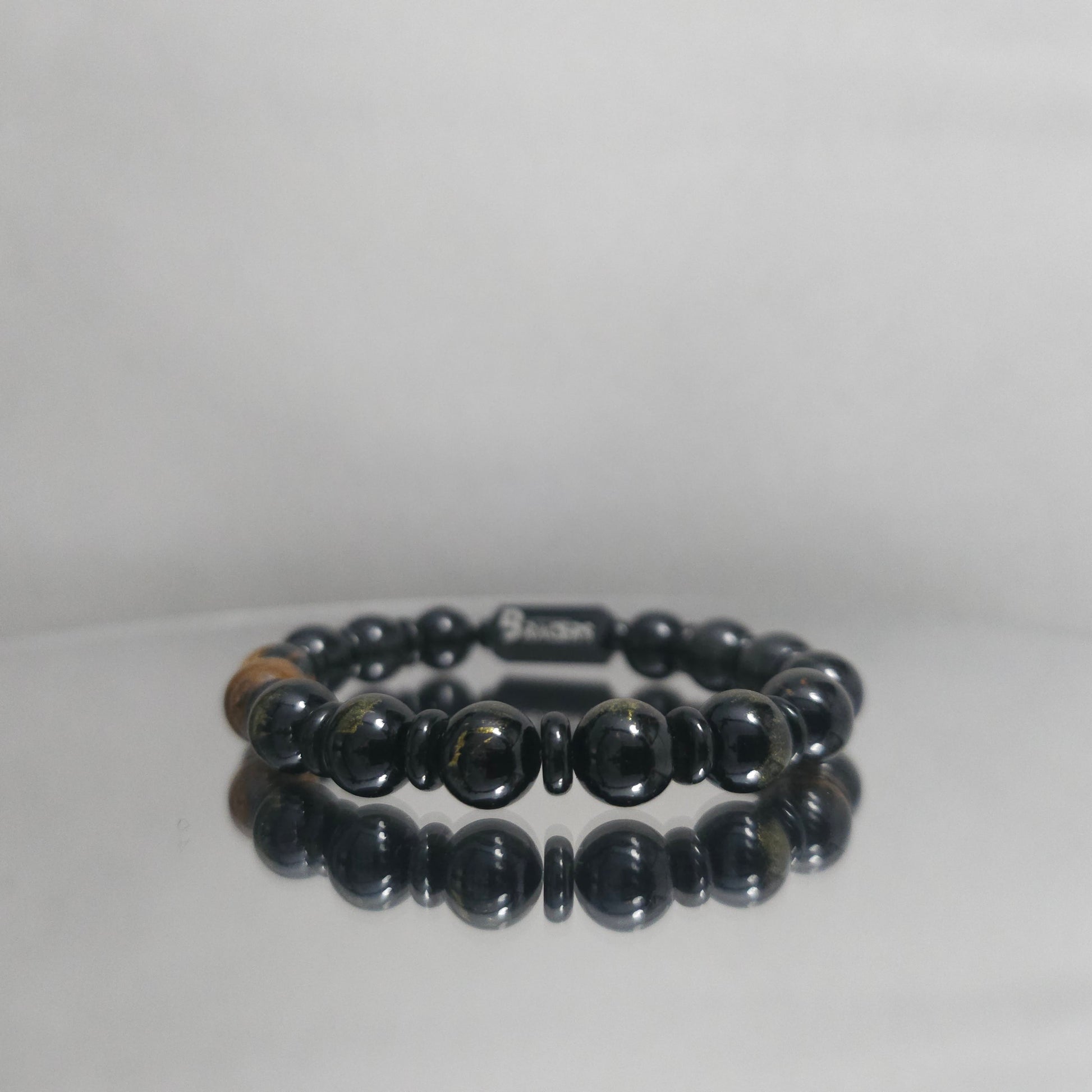 Bracer