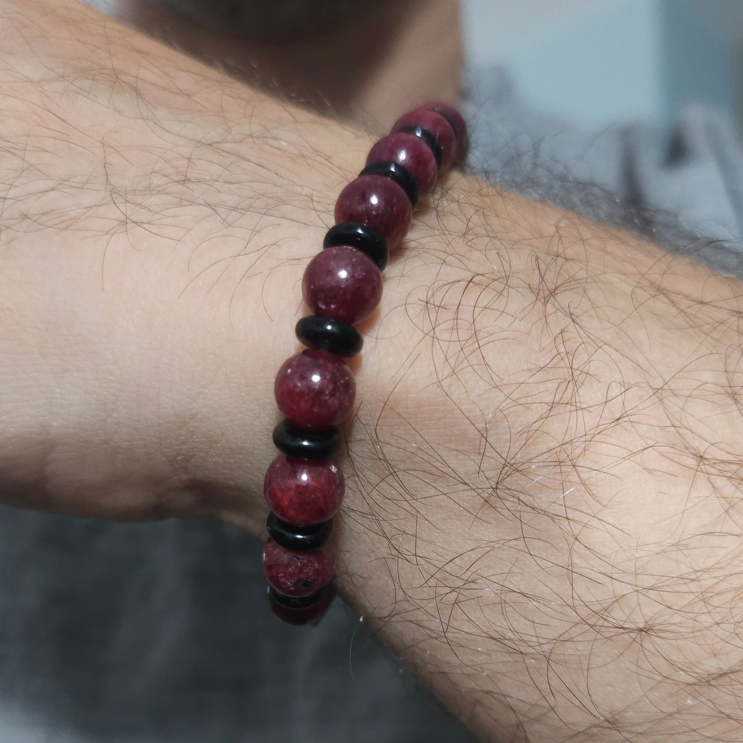צמיד מאבני רובי ואובסידיאן