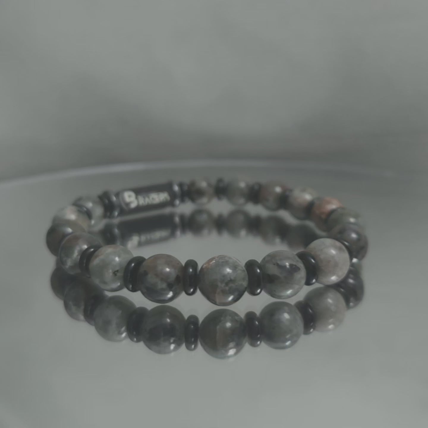Bracer