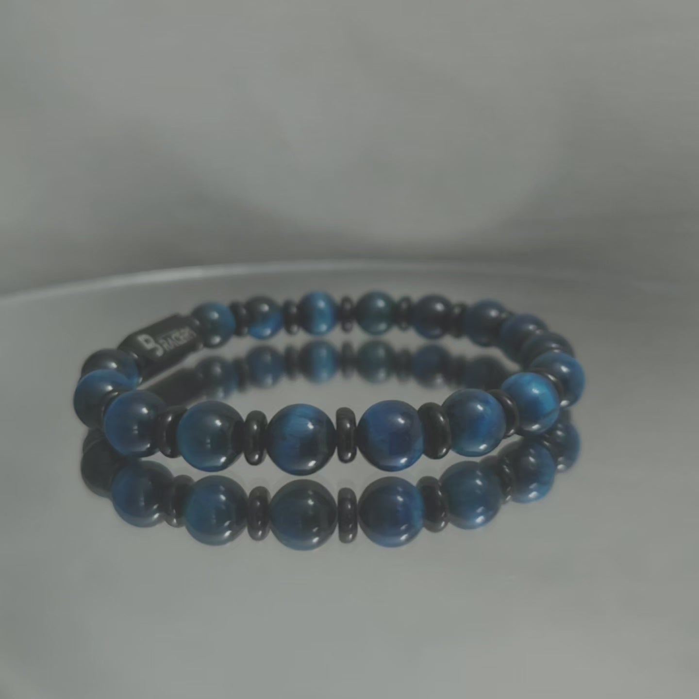 Bracer