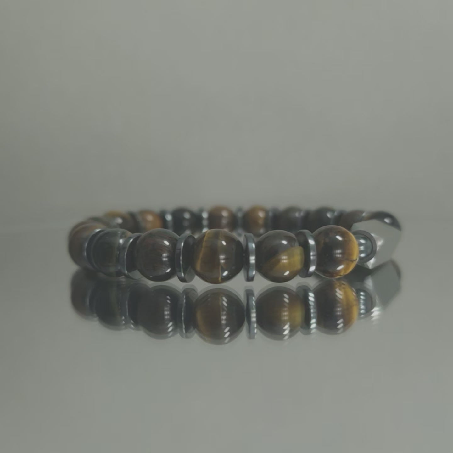 Bracer